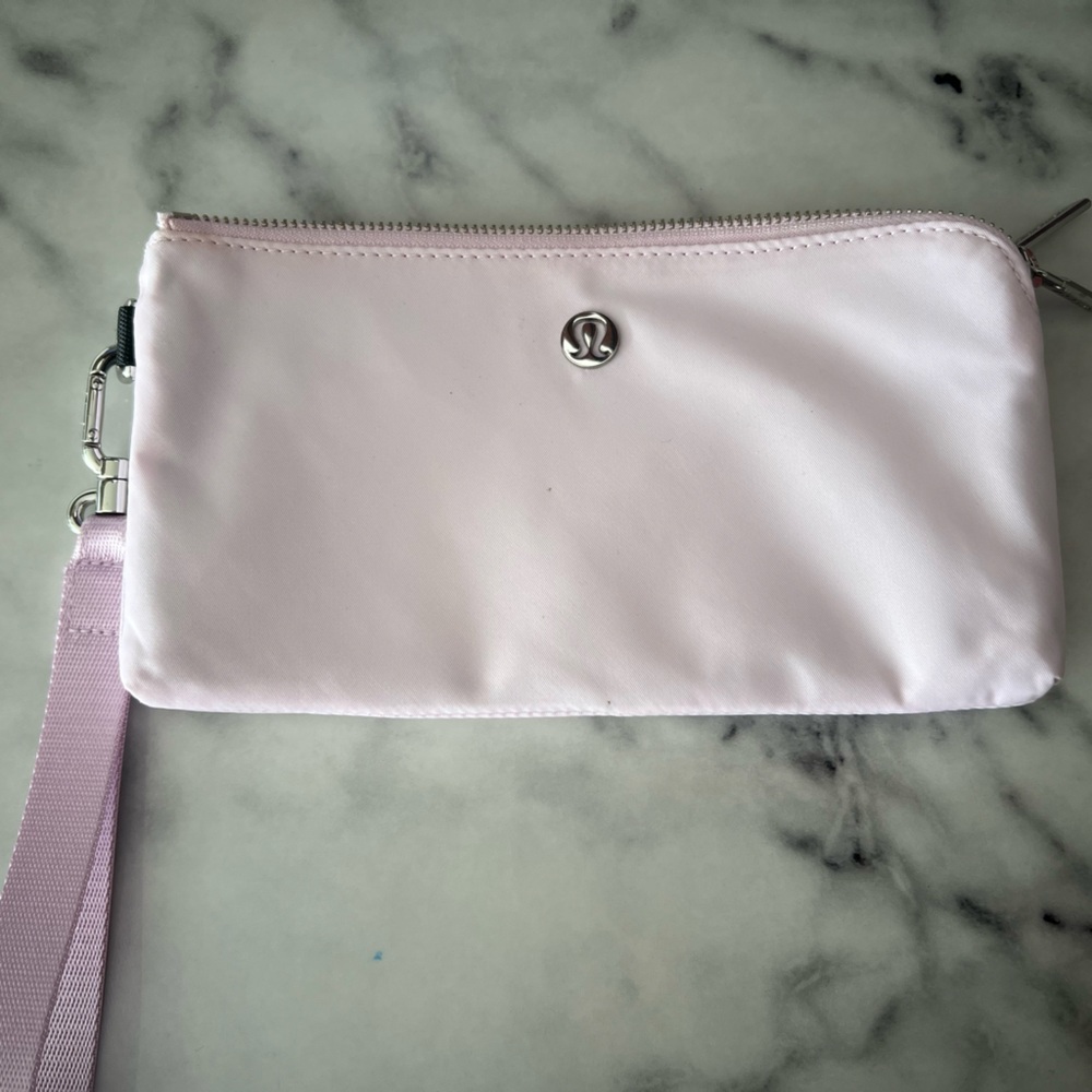 Lululemon wristlet bag